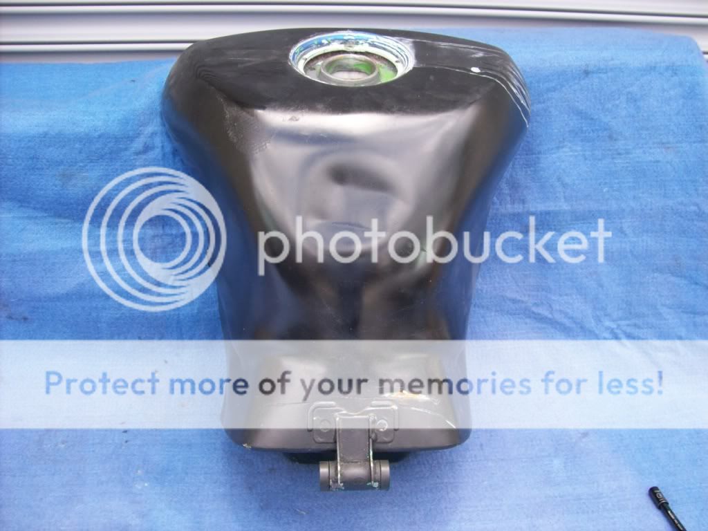 05 Kawasaki ZX-6R Fuel Tank 06 ZX 6 R ZX6 636 2005 2006 Gas Petrol
